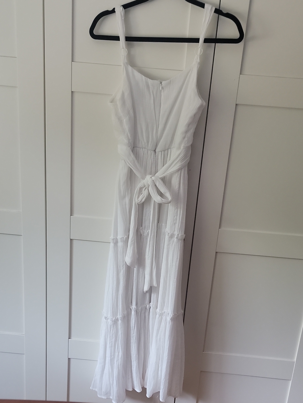 ❄️3/$30 White Tiered Twist-Front Midi Summer Dress - Picture 3 of 5